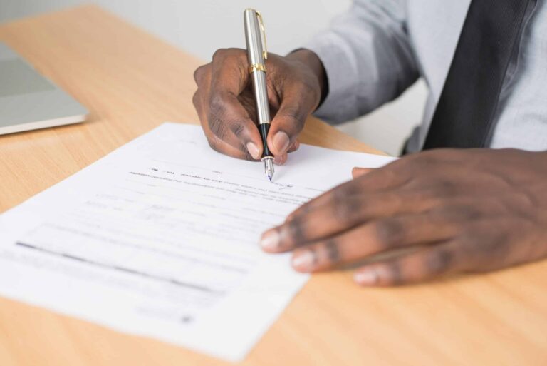 The Importance of Employment Contracts: 5 Ways to Protect Yourself